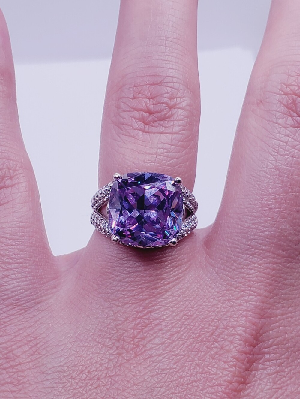 9.5 Carat Lavendar Cushion Cut Solitaire Ring - Rhodium Over 925 Sterling Silver - Picture 6 of 11